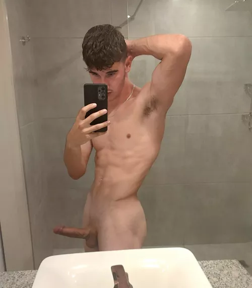 I don't usually do this when I'm alone in a hotel🥵