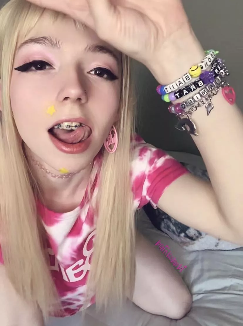 i like knowing my brackets make u throb 💕