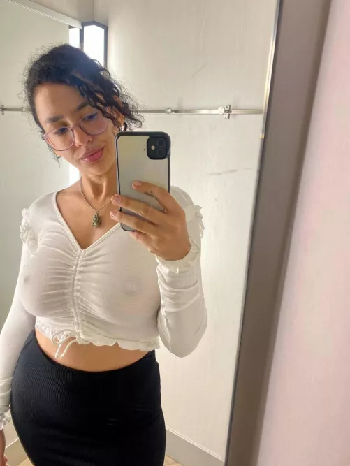 I look so hot with this top