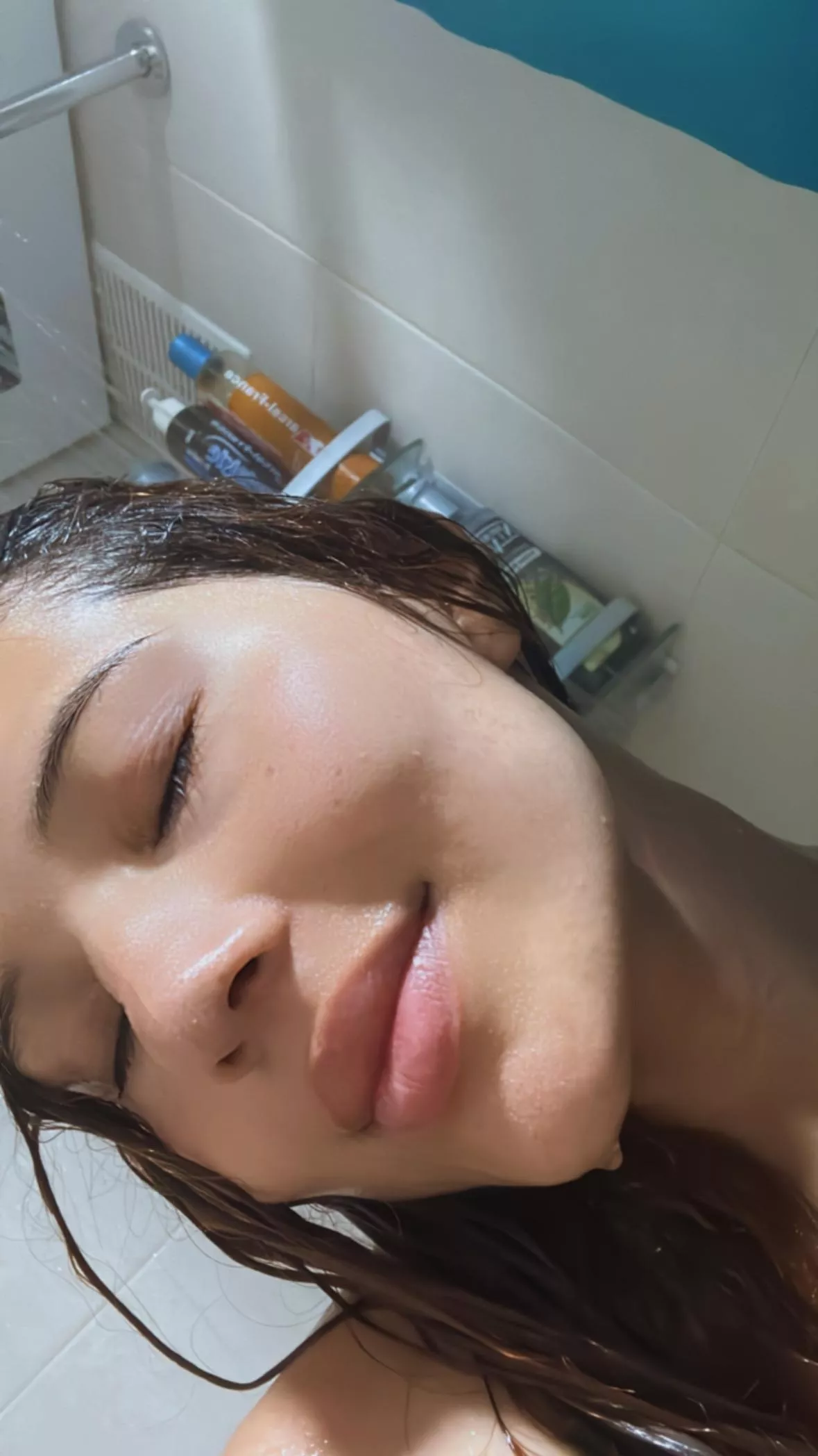 I need a redditor who will shower with me