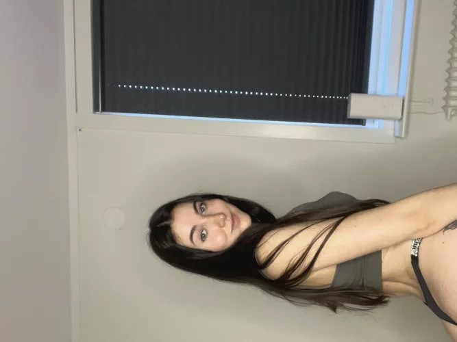  I prefer to greet you from work in this position 