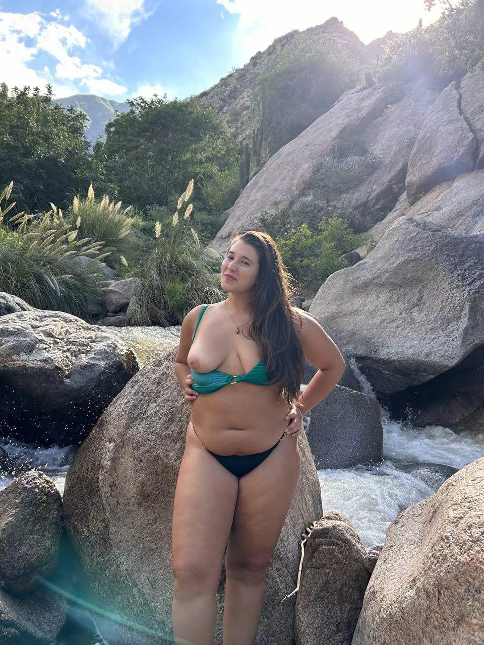 It's always fun to have a good playtime on a hike