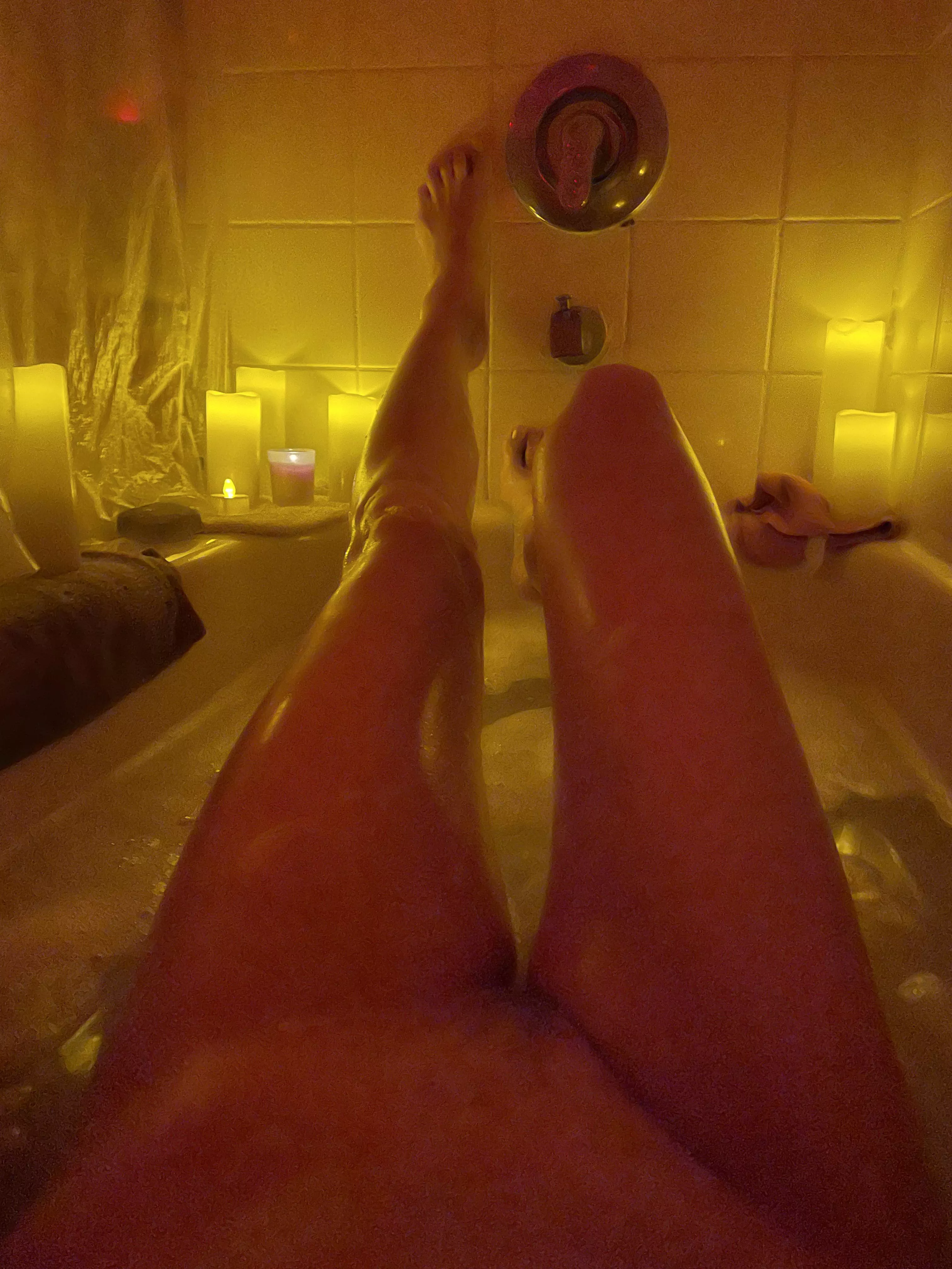 Lonely bath 🛀