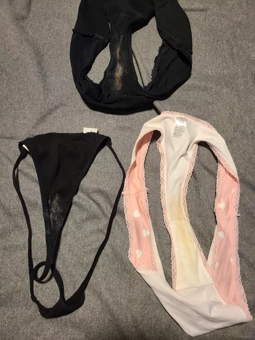 Look at these beautiful pairs of panties my pussy made!