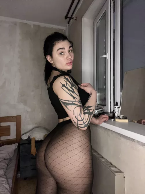 Pantyhose asses can be so adorable!