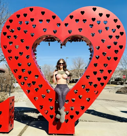 Spreading love and titties