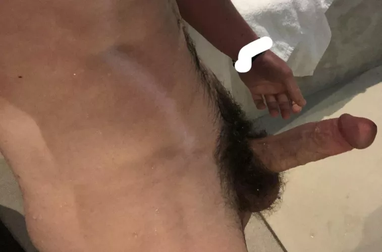 Str8/curious guys hmu. Xav_sao