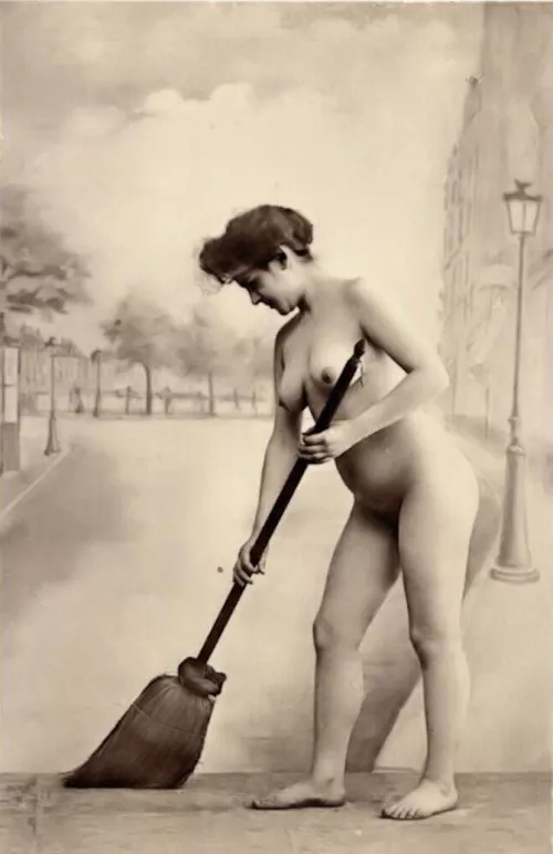 Studio nude ca 1902