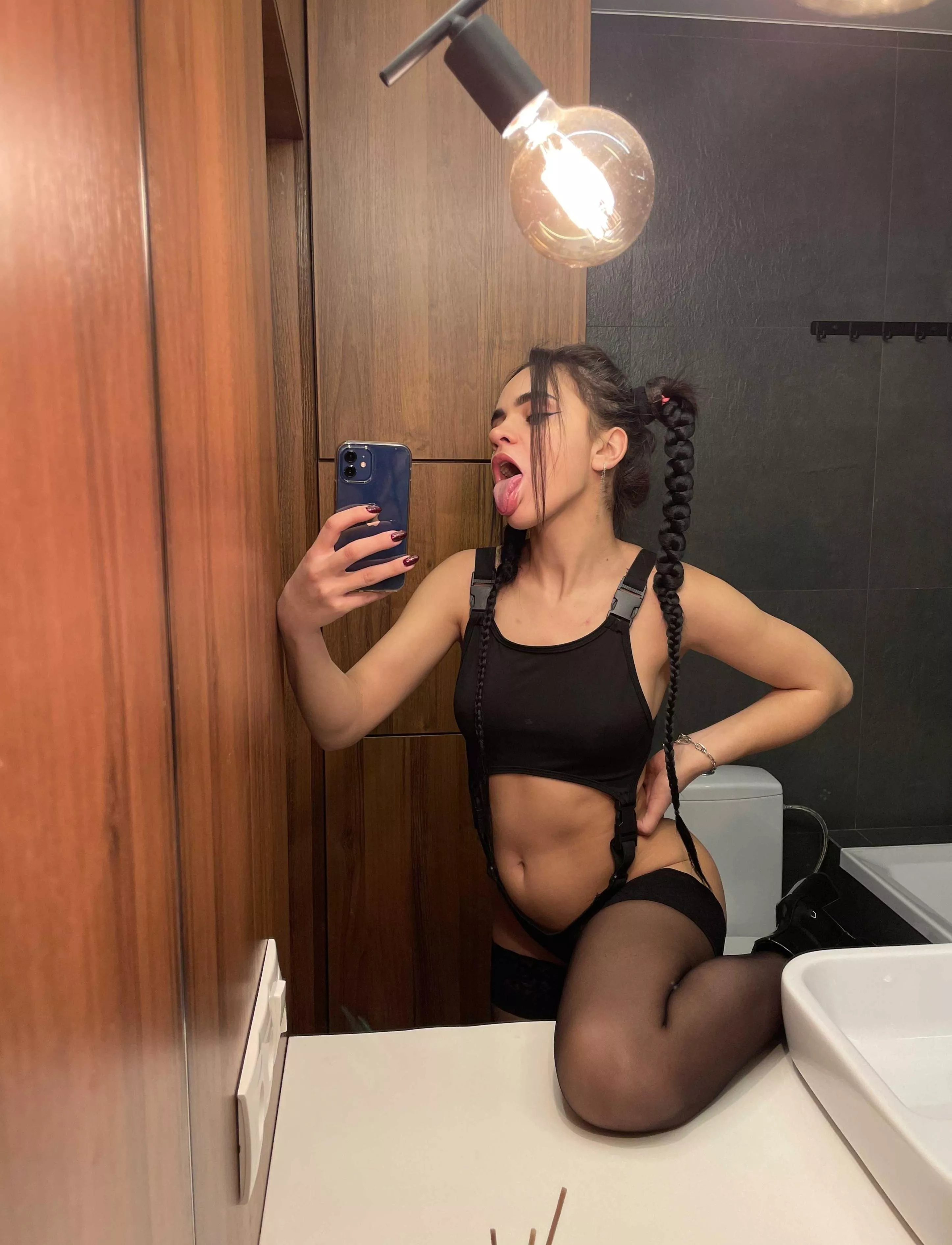 Tell me the size of your member with just one smiley