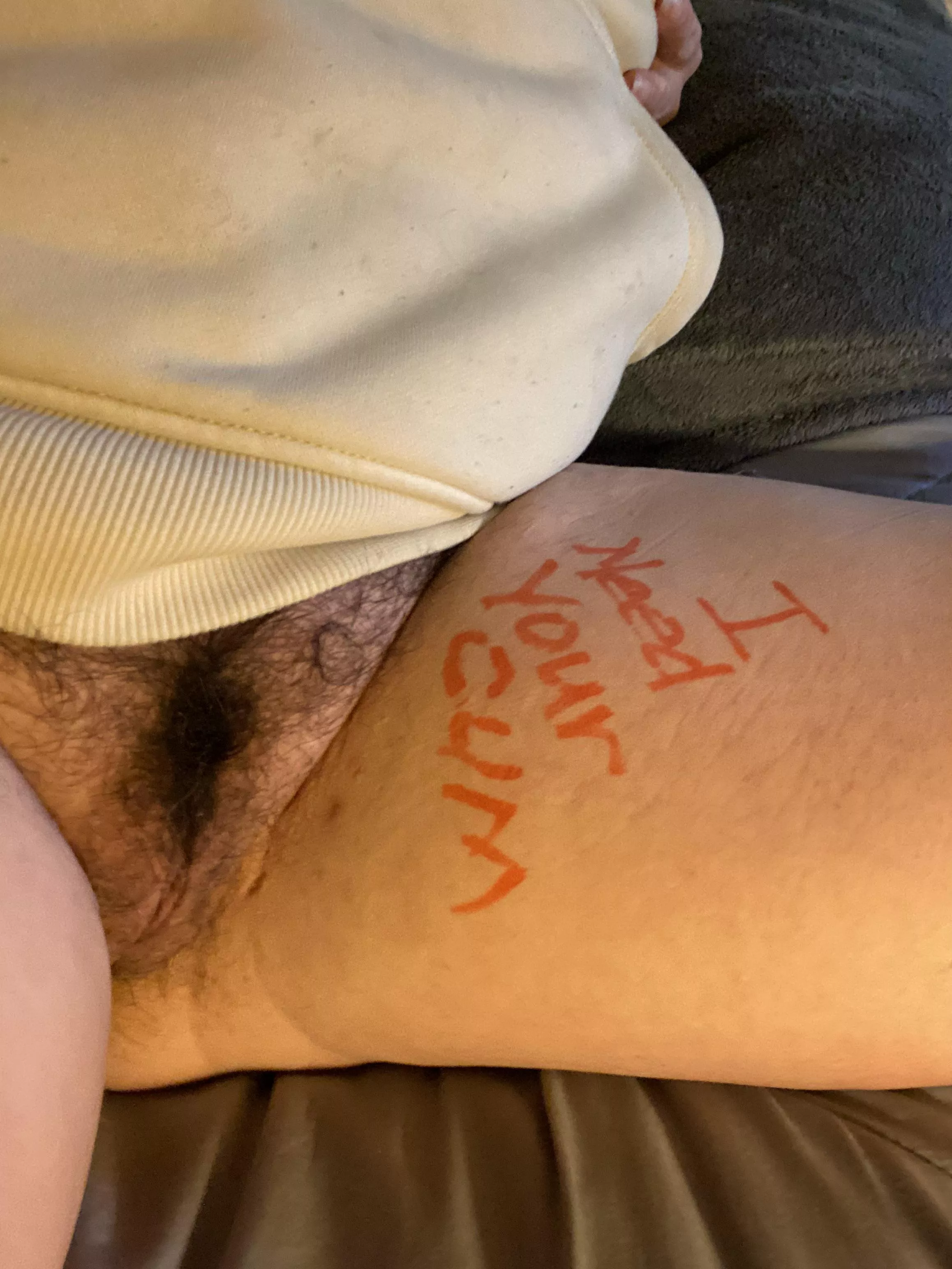 Titillate my mind, she’s on 🍄 (38f)