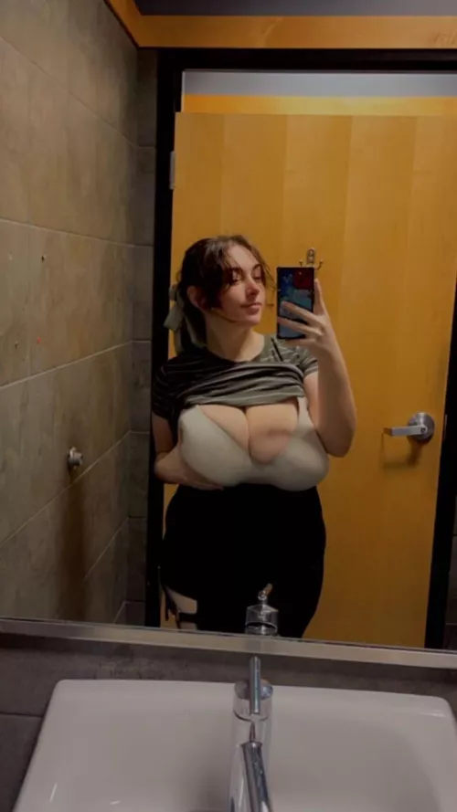 Toby (@mushroombitchx) [fansly]