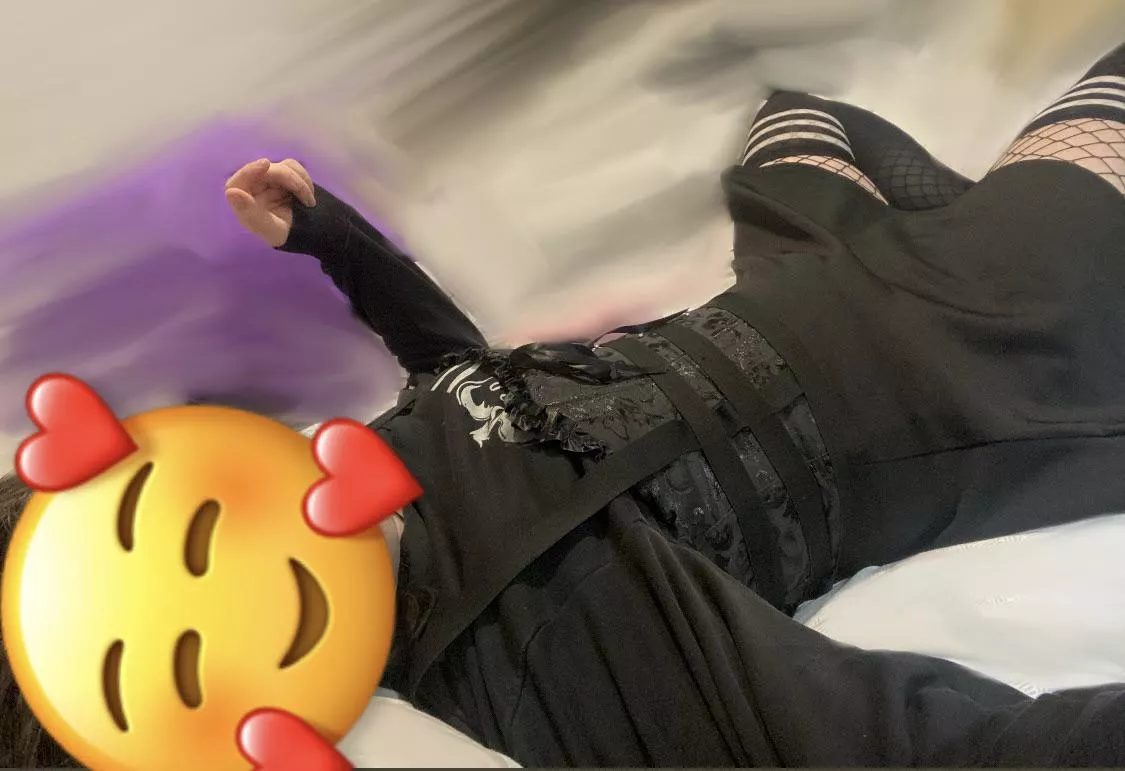 Too extra for bedtime? 😝