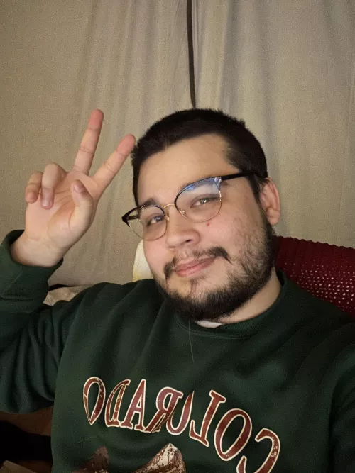 Toughest choice of the night. What mod pack for Minecraft to install. 26