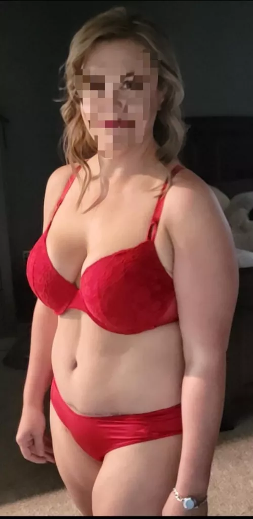 Wanting new hot friends 