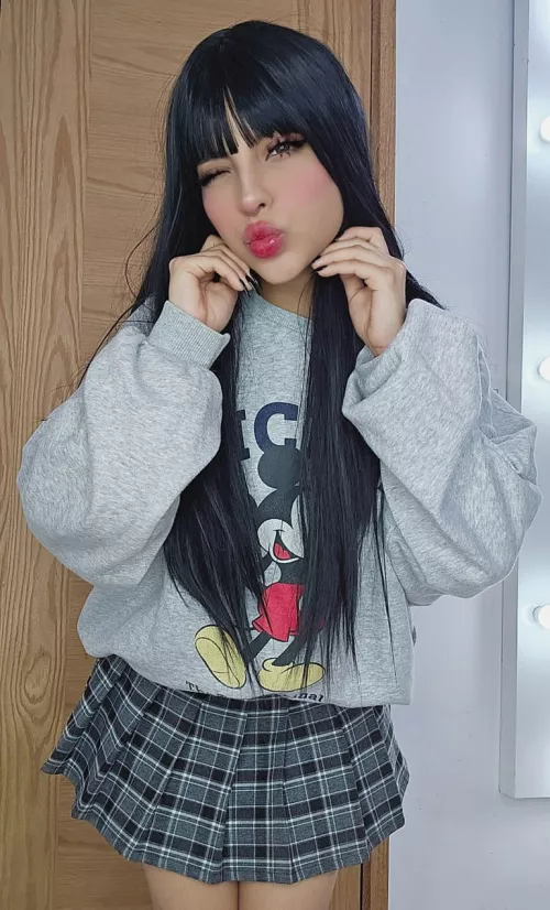 what should i do to get men above 30 to approach me more often?