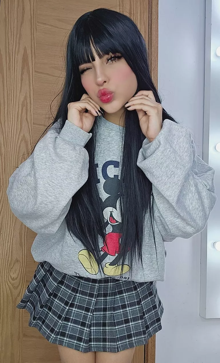 what should i do to get men above 30 to approach me more often?