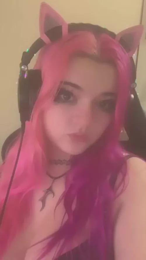 Who doesn't love a Goth chick with ears 😻