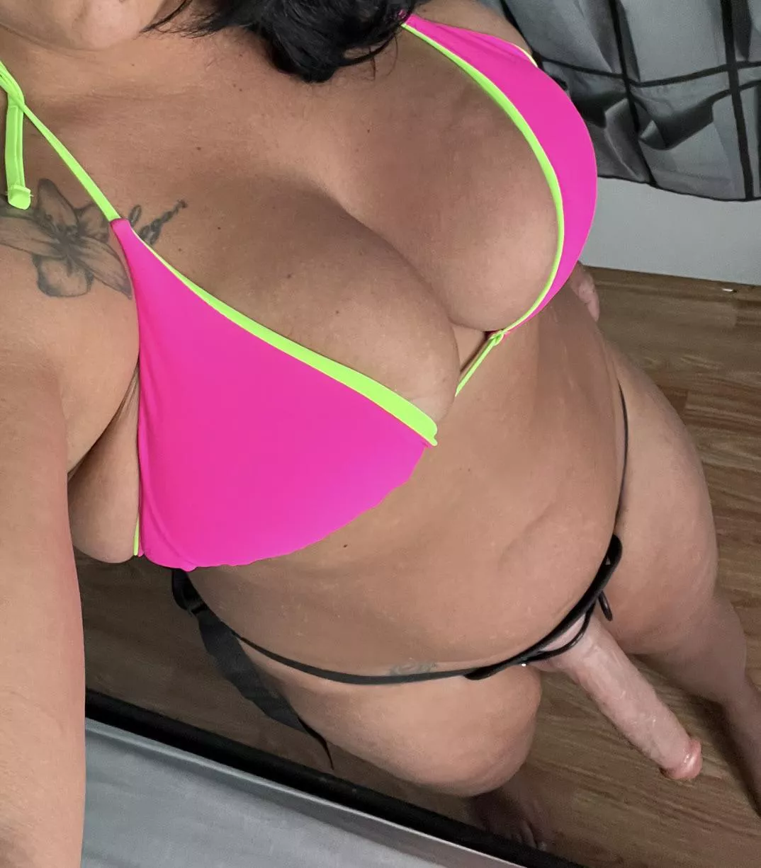 Who wants to suck mommy’s cock? Any takers 😏 (F)