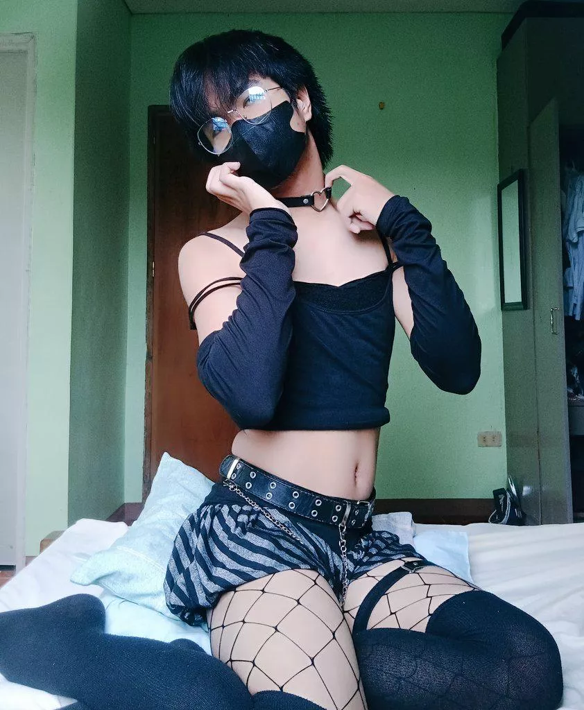 Would i make a good girl? :3