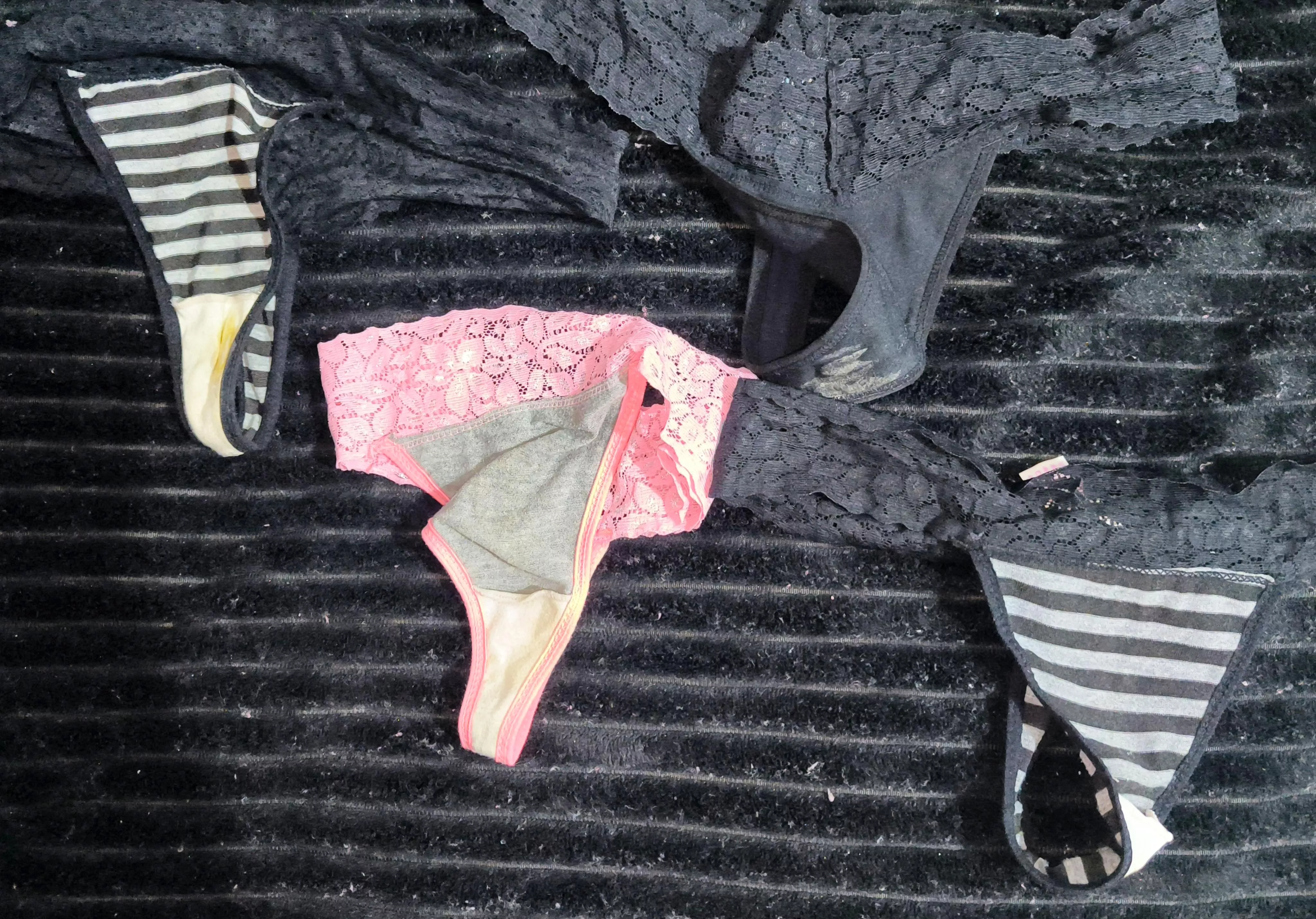 You're thirsty for my dirty panties, I know