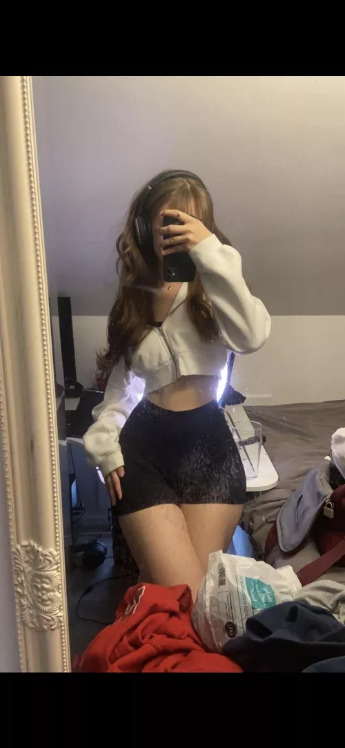 18, do you like my swedish hips? 