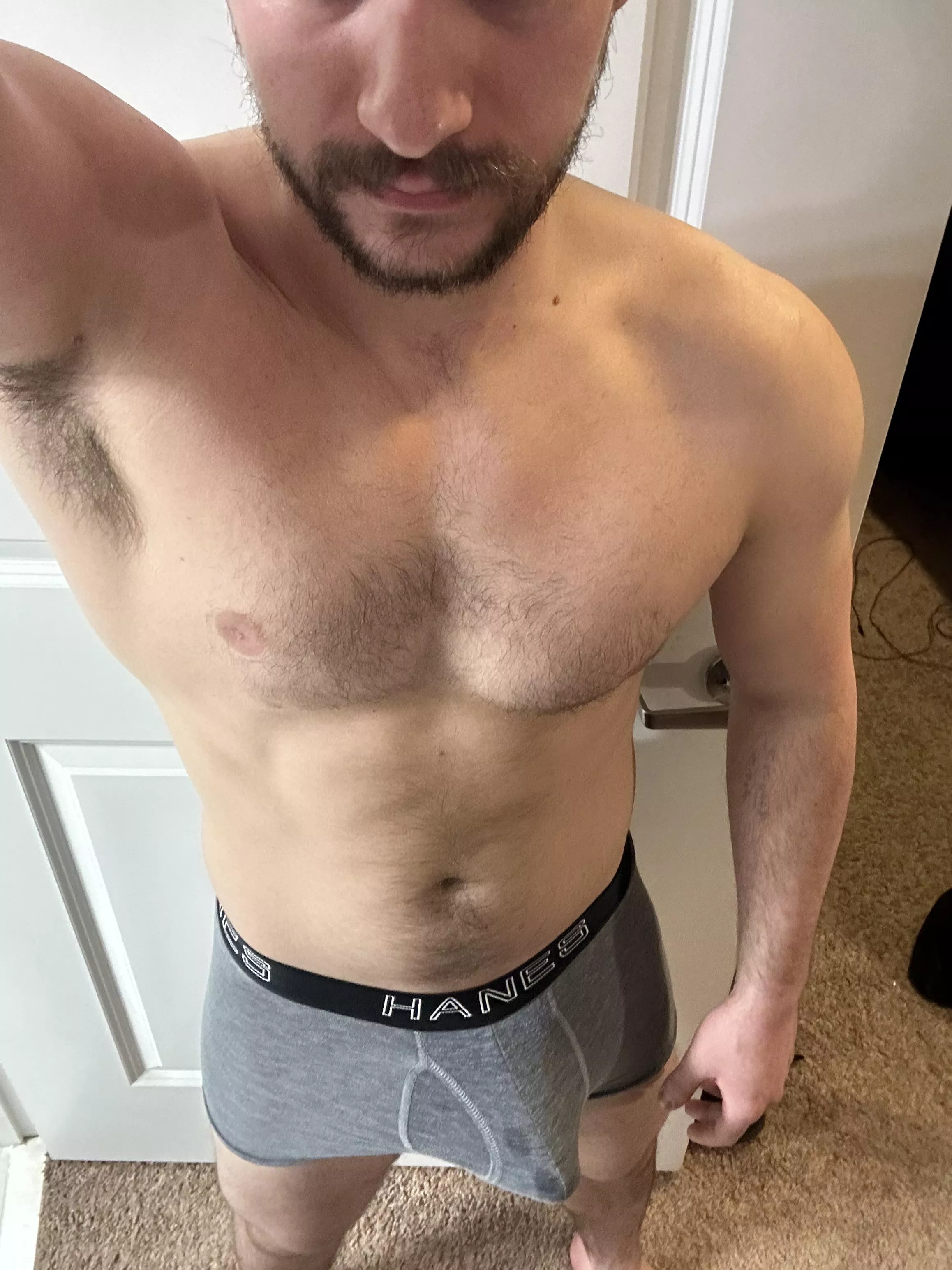 Anyone into short guys?