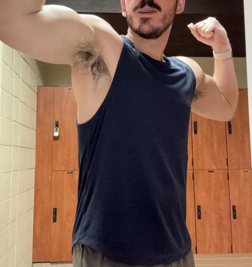 Do me and my sweaty pits fit your gym locker fantasy bro?