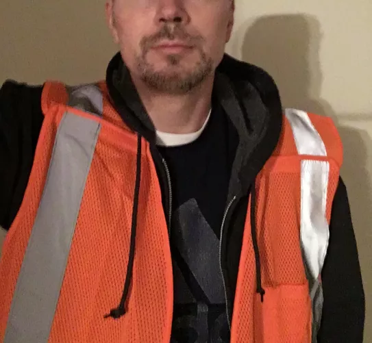 Do women like blue collar men