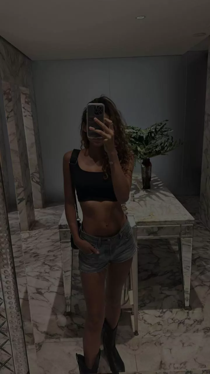 Does my croptop suits me?