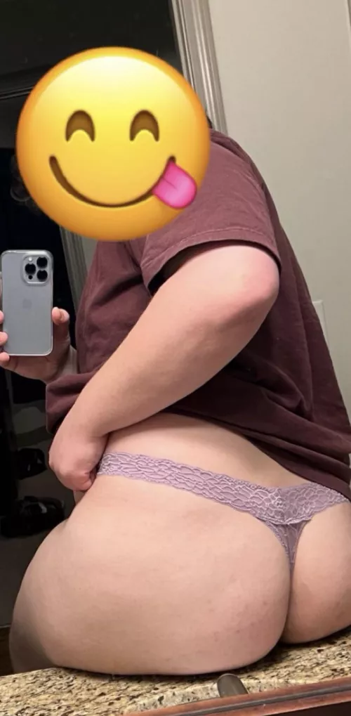 Does this thong make my ass look big?