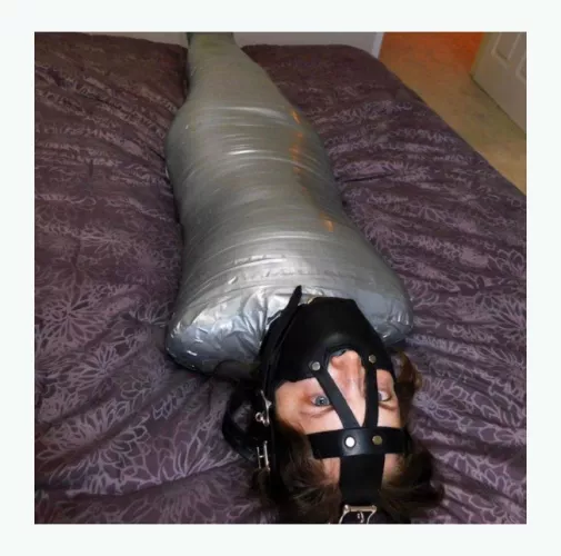 Fantasy #127 it's my day off but daddy still has to work. Good news, he works from home. Bad news... He told me thxt he didn't trust me to not touch myself and that I was too noisy. Lunch break can't home soon enough.