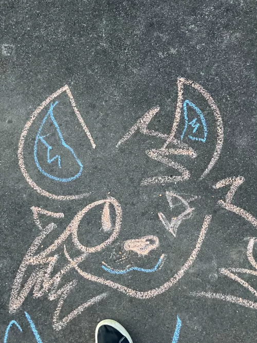 Got bored sooo- Chalk:3