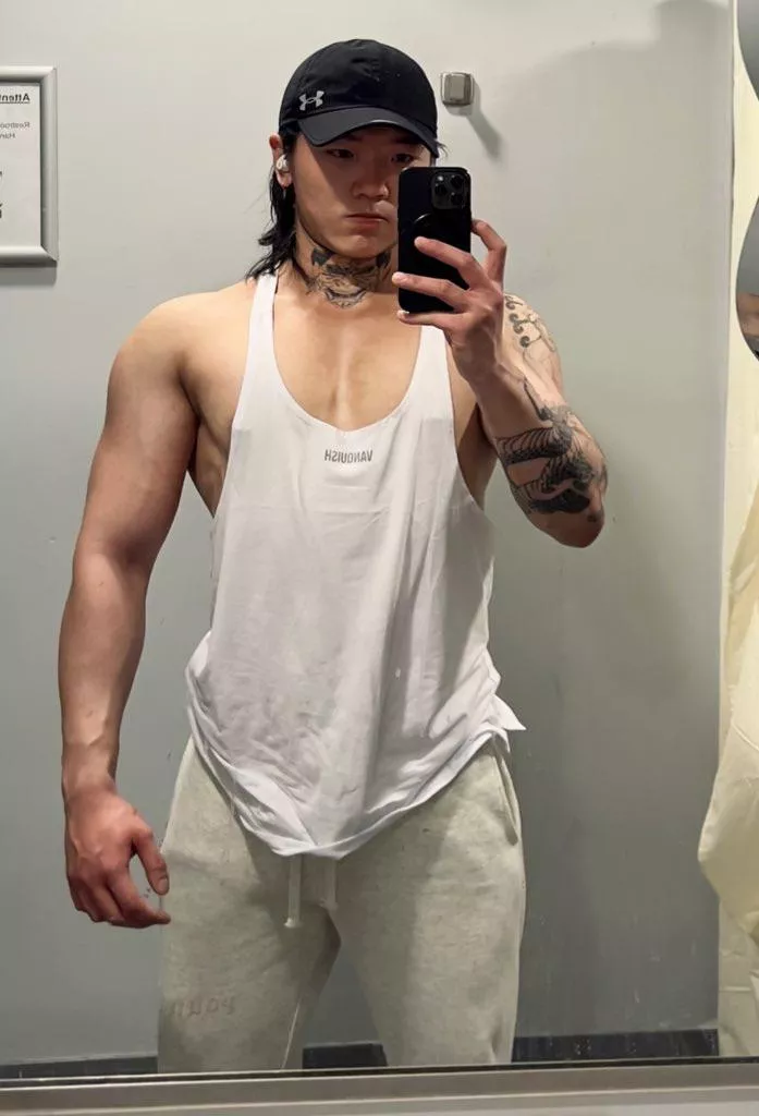 Growing my hair out to look like older Zuko 