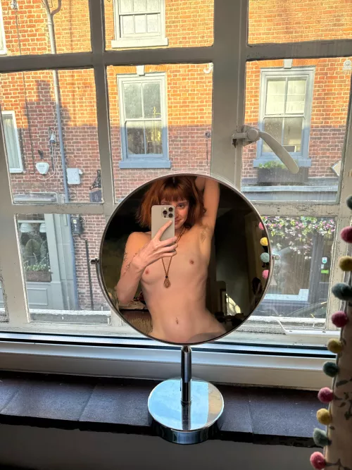 Hairy happy girl ❤️