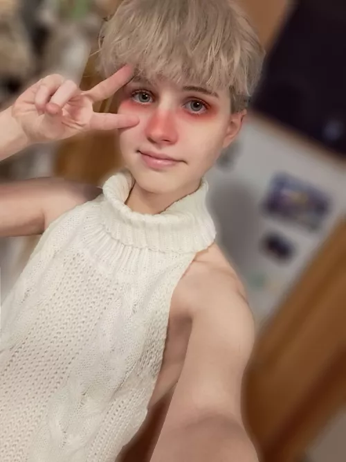 Hiii! First post :3