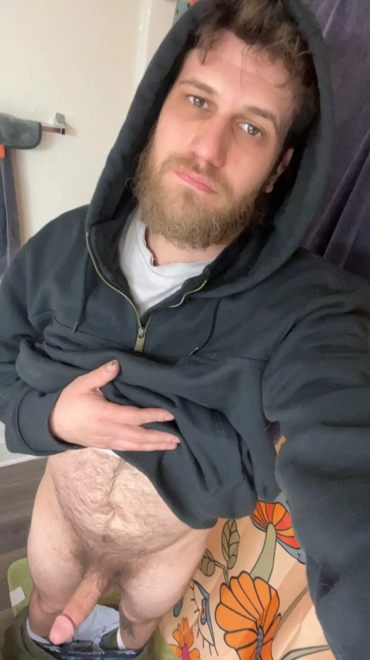 How’s everyone’s Saturday going? Let’s chat!