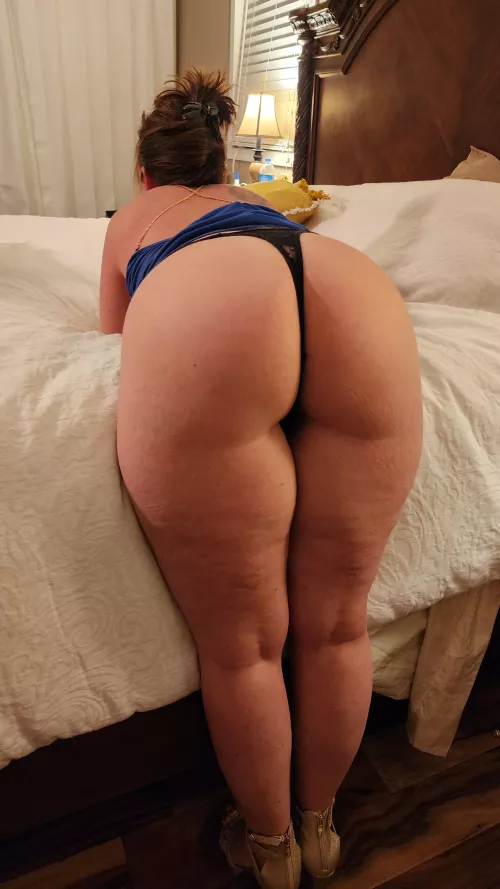 I heard you loved some ass......