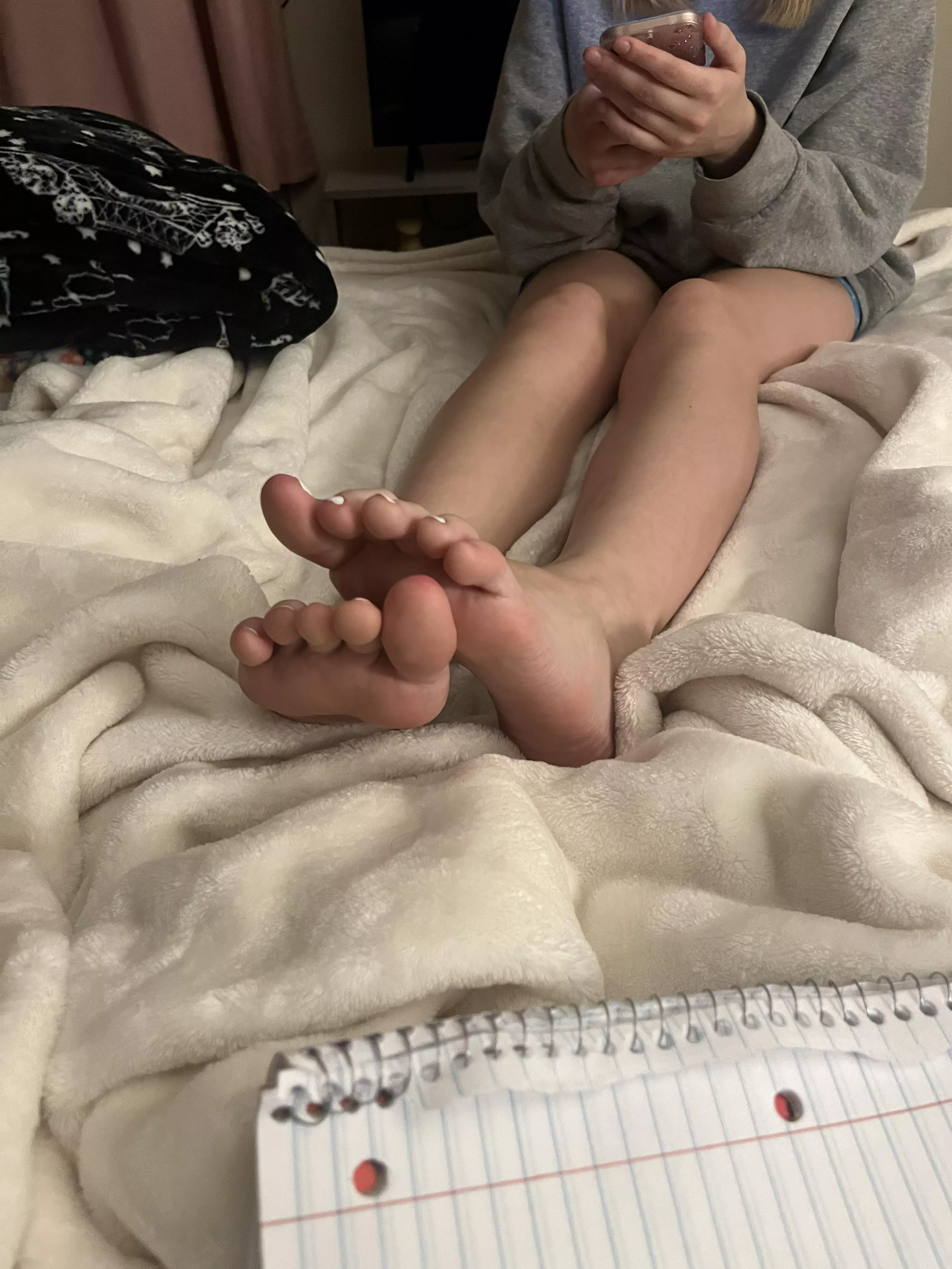 i invite u over & we end up like this. what r we doing next? 💕