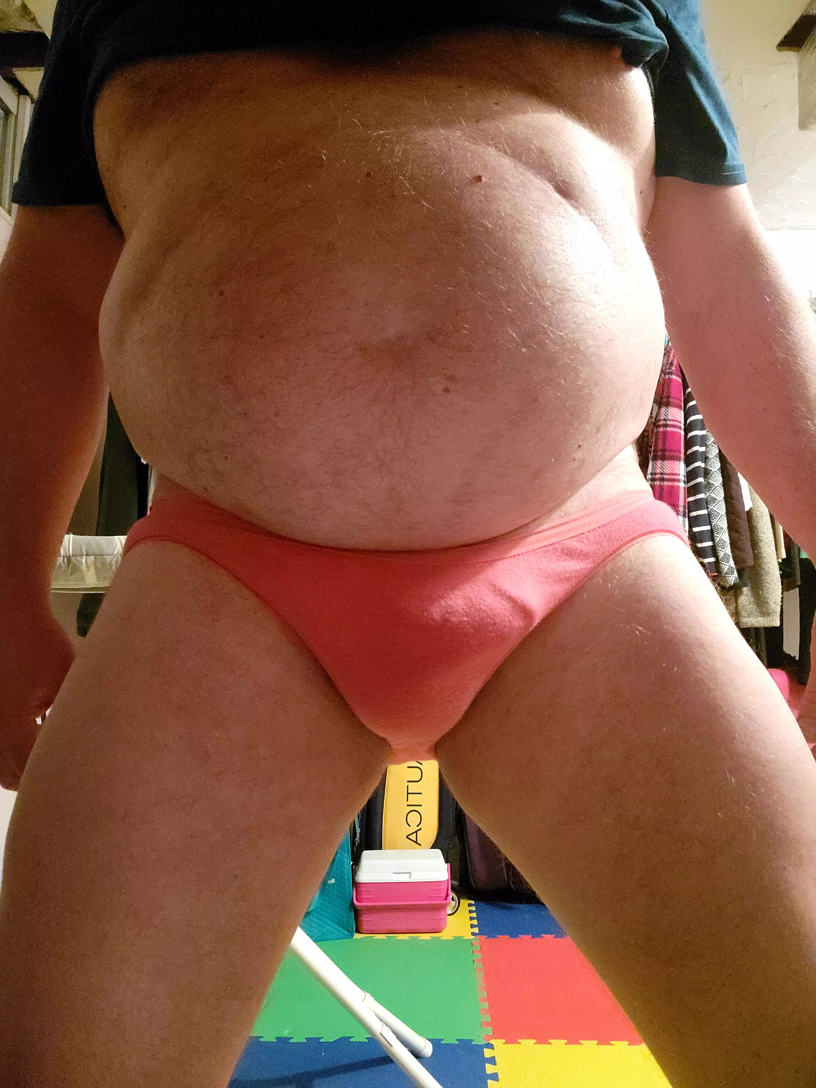 I love wearing women's panties 