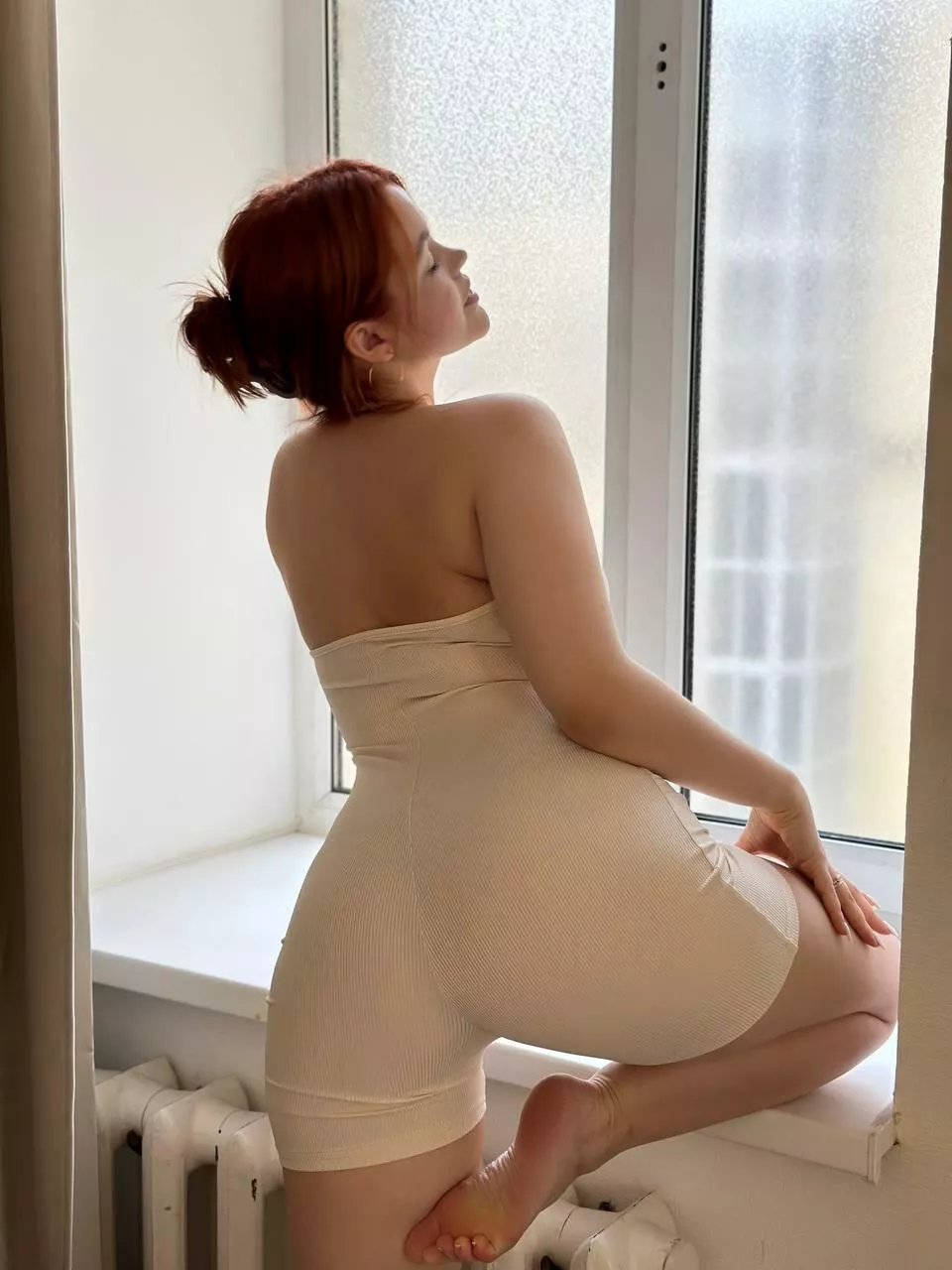 I want to be fucked on this windowsill