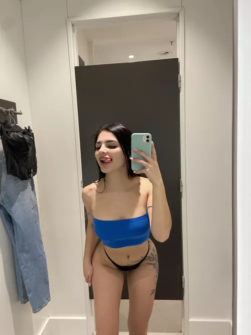 I want to pick something very passionate this time! Or is naked the best