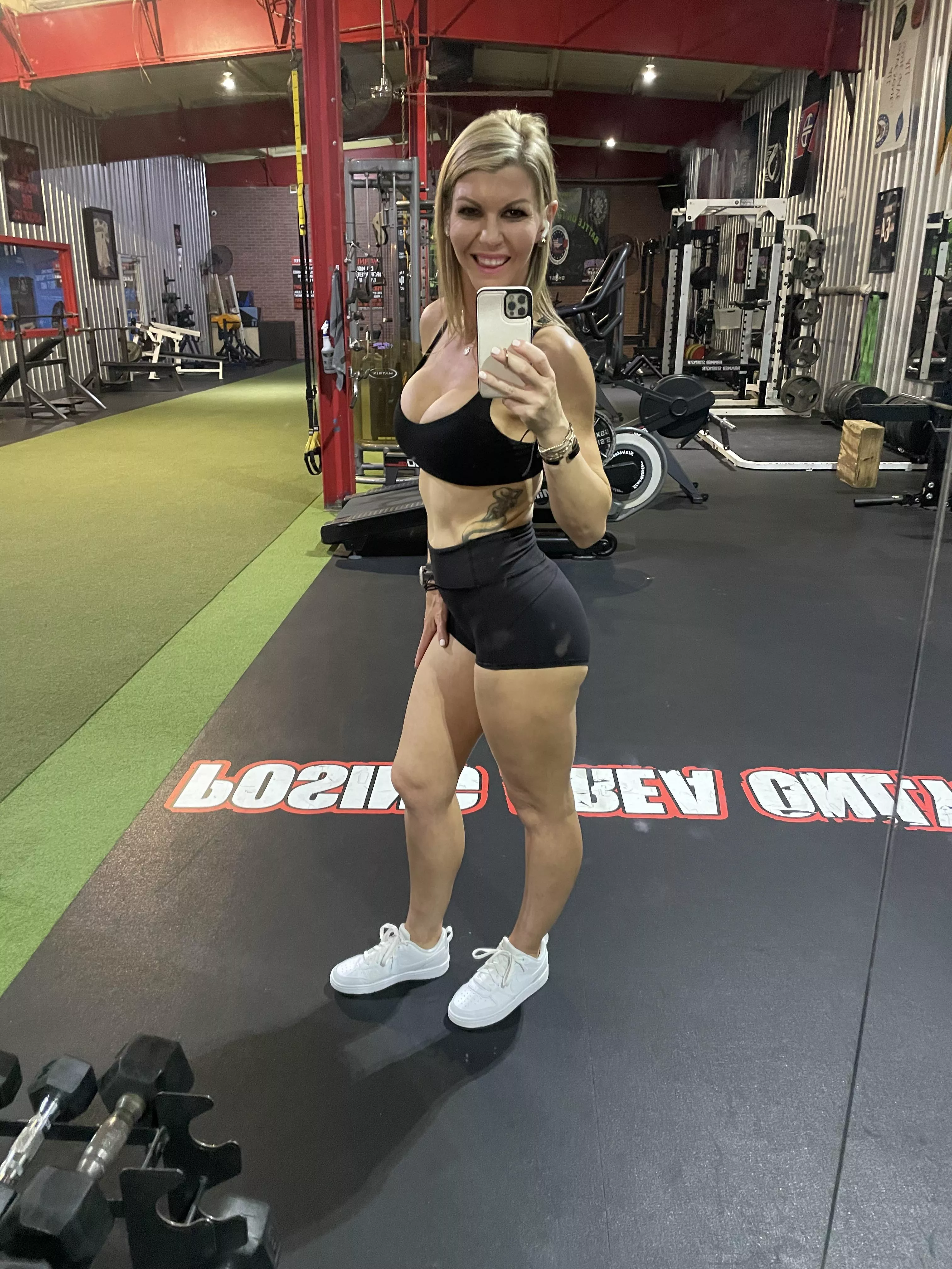 It was SO naughty to wear this to the gym today