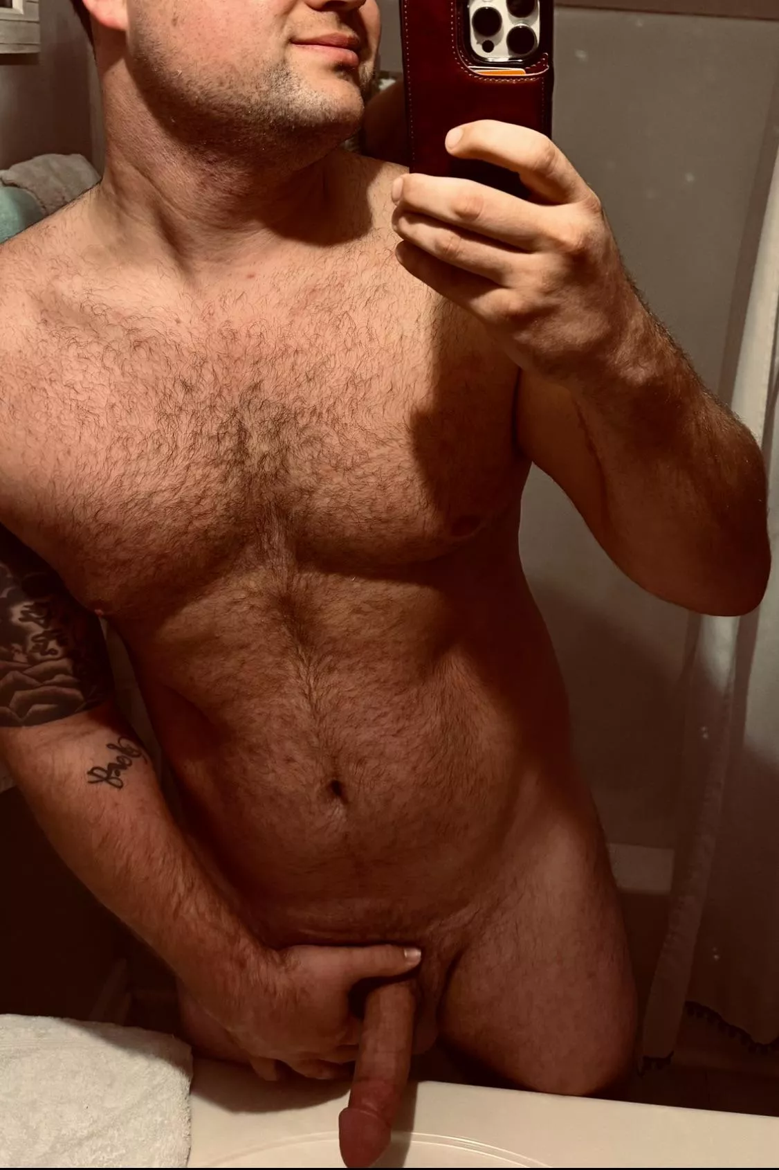 It’s hard to get ready when I keep getting distracted….🤪