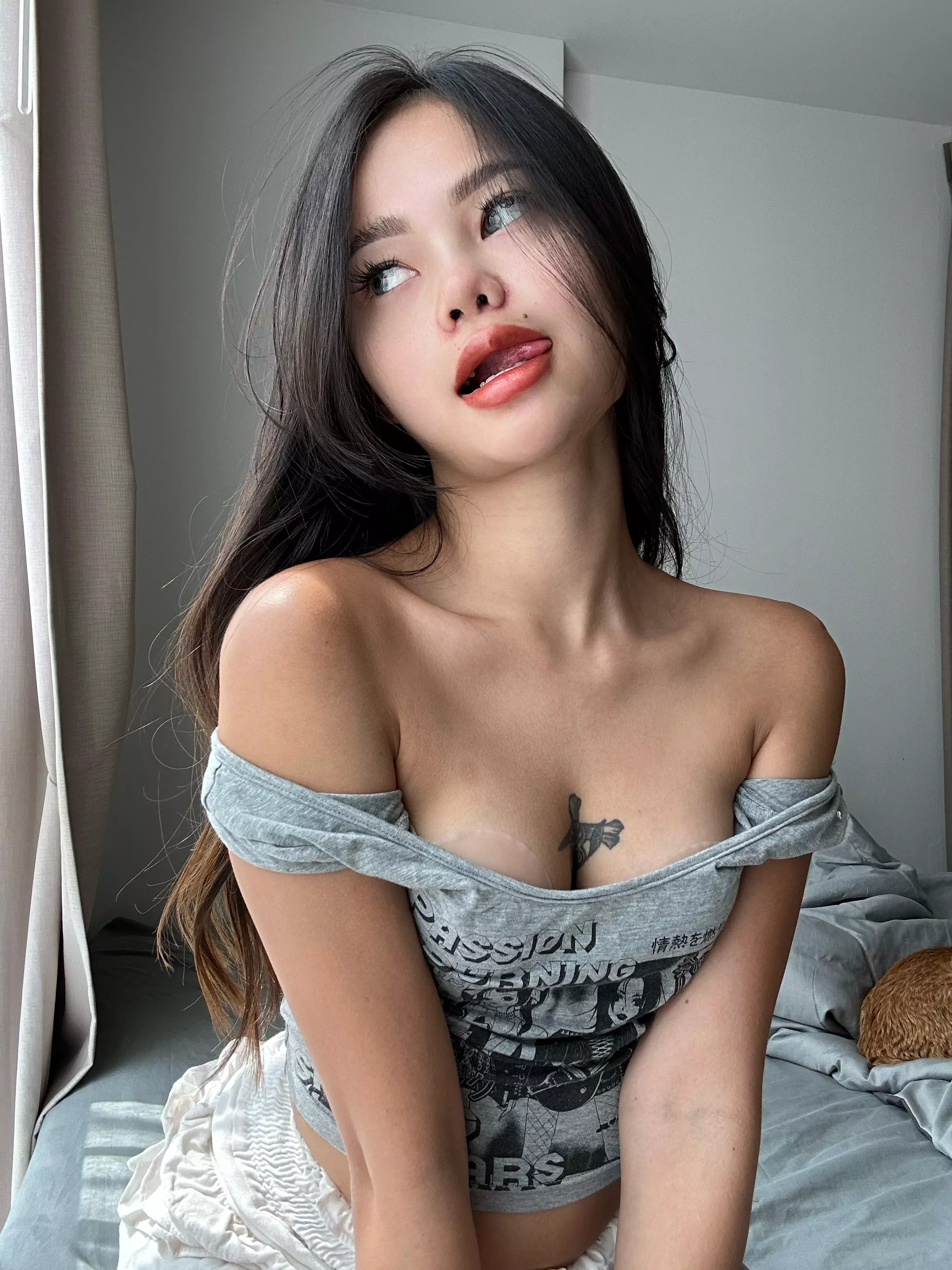 I've been known to suck on every first date