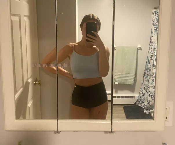 Just a quick mirror pic 😉 [f]