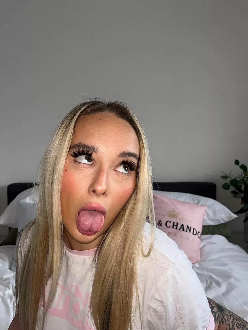 My tongue is always ready to take your load in