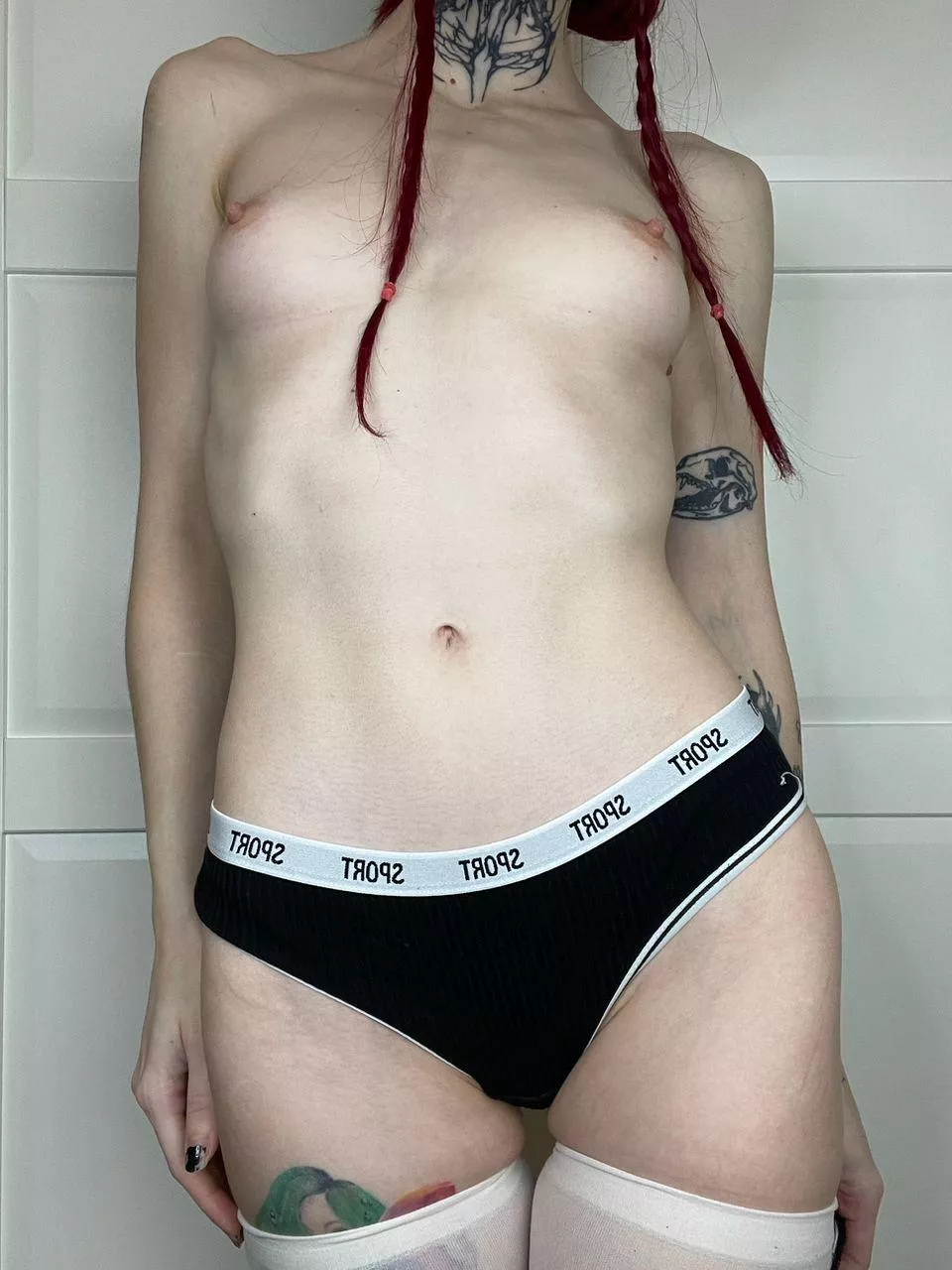 None can do that for me...cum on my ribs and boobs