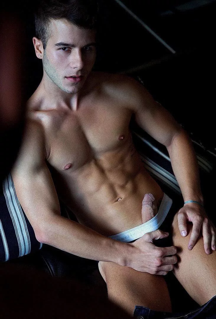 Peekaboo (Allen King)