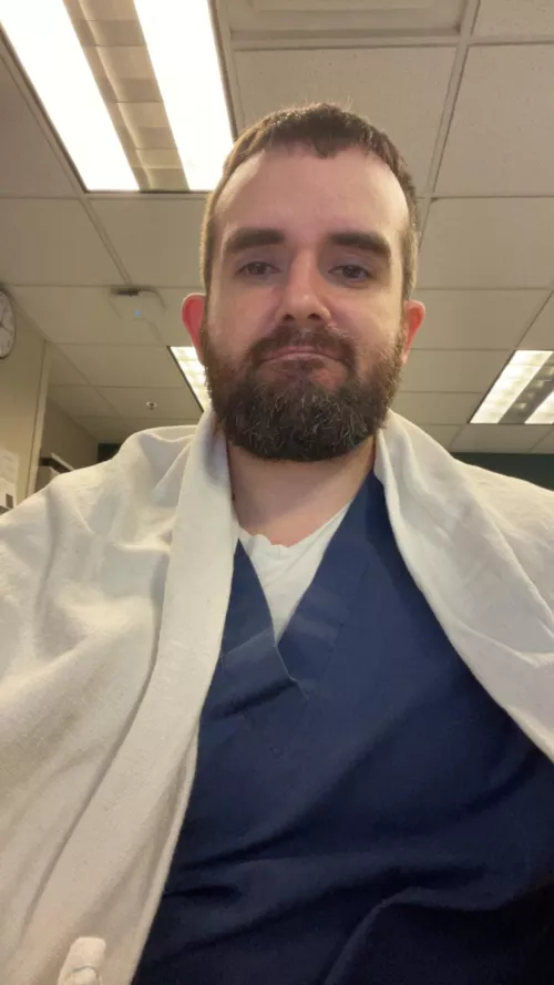 Perks of my job include having a blanket warmer to wrap up in when it’s cold. Happy Sunday bros.