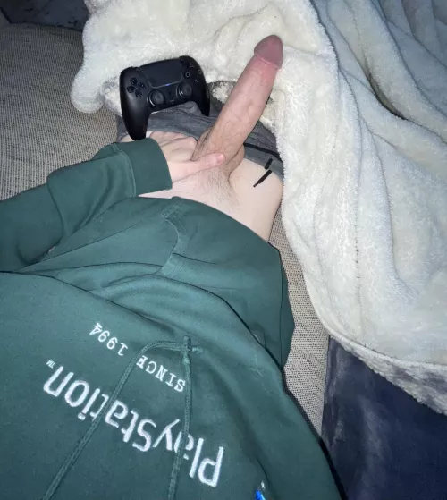 Rainy Saturday, want to play? 